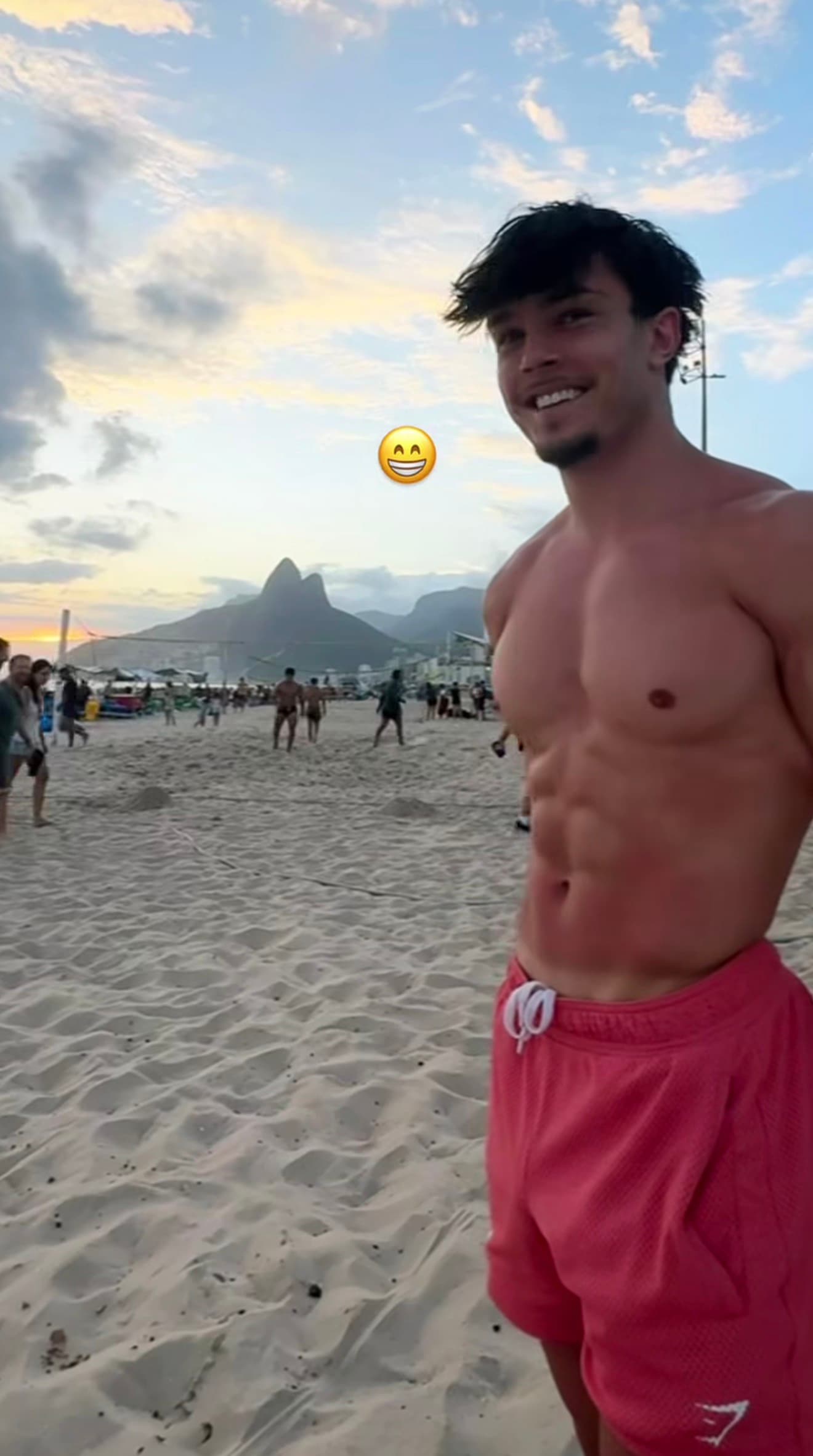 Mike sur la plage à Rio